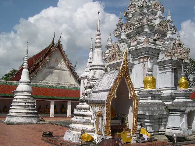 Wat Mahatat, Chaiya