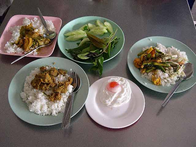 Truck Stop, Thai Style